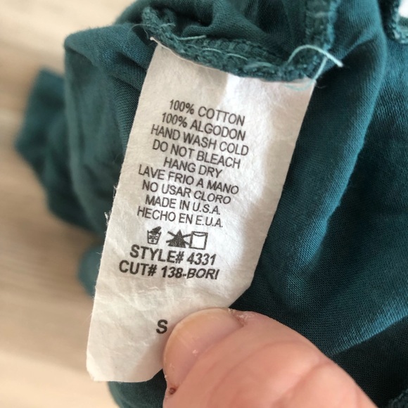 G Scent, small, tunic/ Dress, pit to pit is 17, length is 29 - Picture 3 of 7